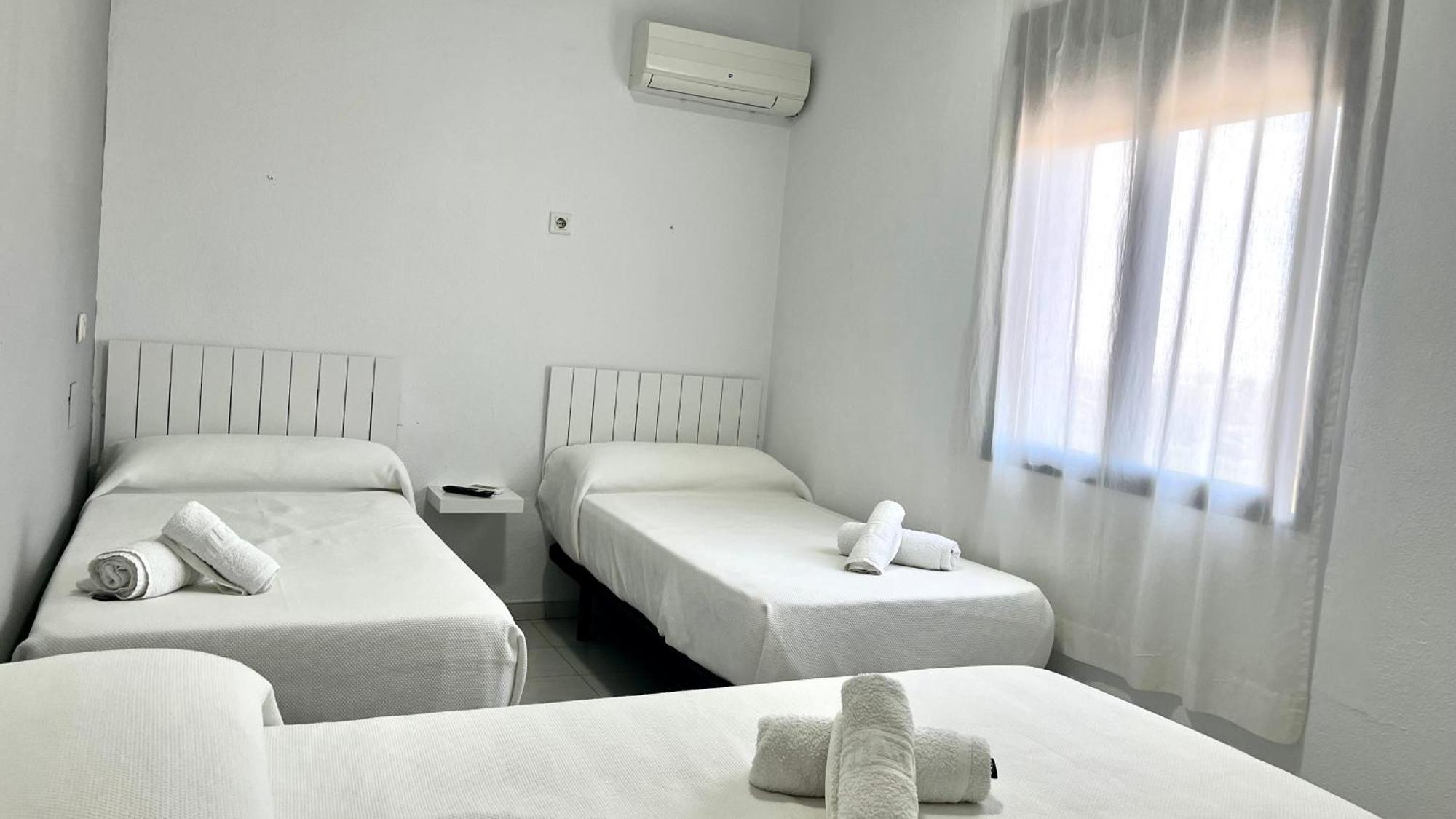 Hostal Carlos III Aldea Quintana Exterior foto
